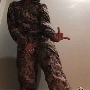 Meet your Posher, Antonia